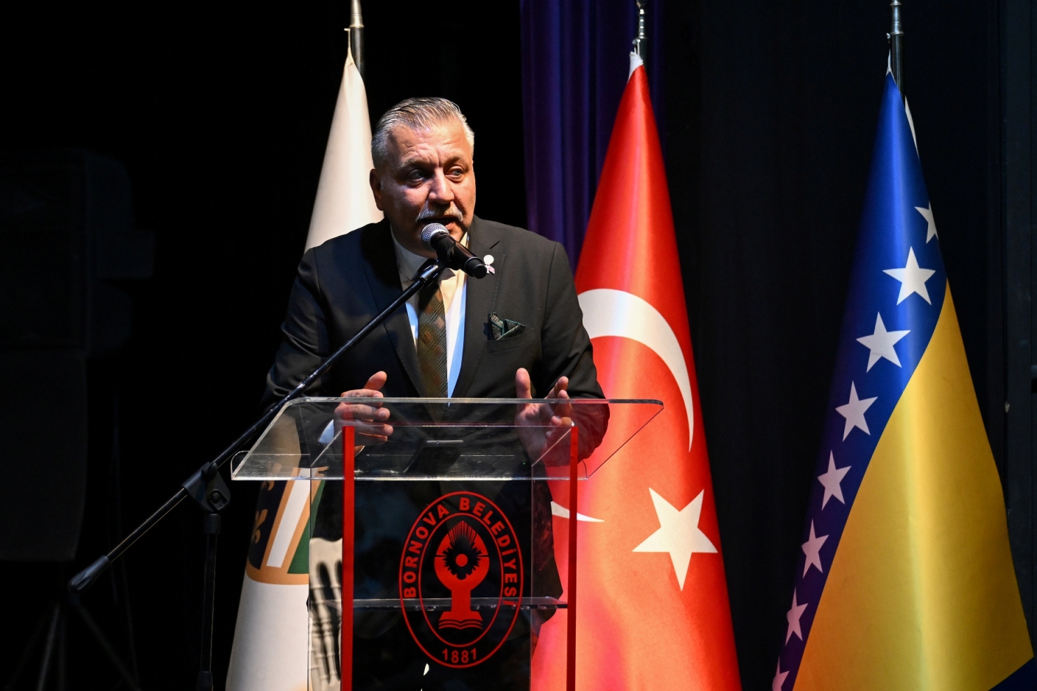 Bosna Hersek’in bağımsızlık coşkusu Bornova’da: "İki devlet, iki bayrak, tek millet" 6 Bosna Hersek’in bağımsızlık coşkusu Bornova’da: "İki devlet, iki bayrak, tek millet"