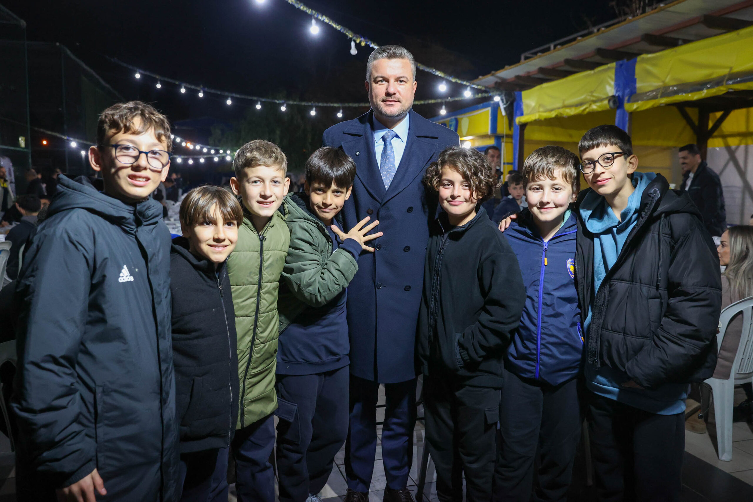 Başkan Duman'dan Buca'da iftar mesaisi: Esnaf ve sporcularla birarada 3 Başkan Duman'dan Buca'da iftar mesaisi: Esnaf ve sporcularla birarada