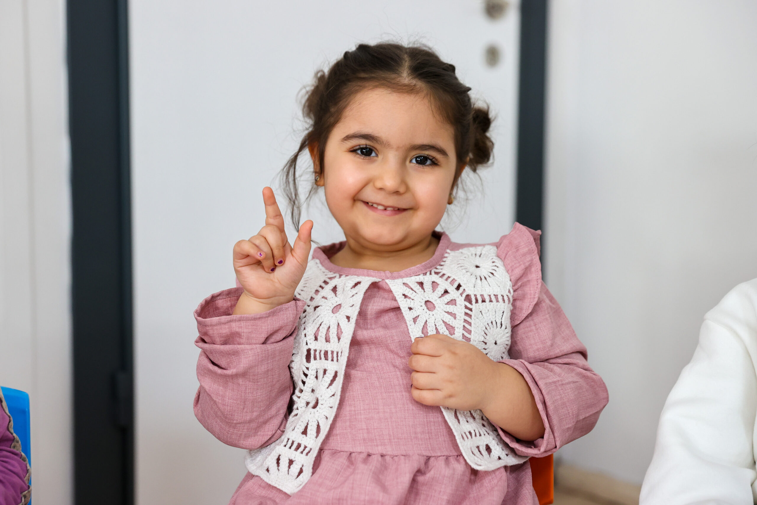 Buca’da miniklerin "İlk Kütüphane" heyecanı! Başkan Duman: Okuyan bir nesil yetiştiriyoruz