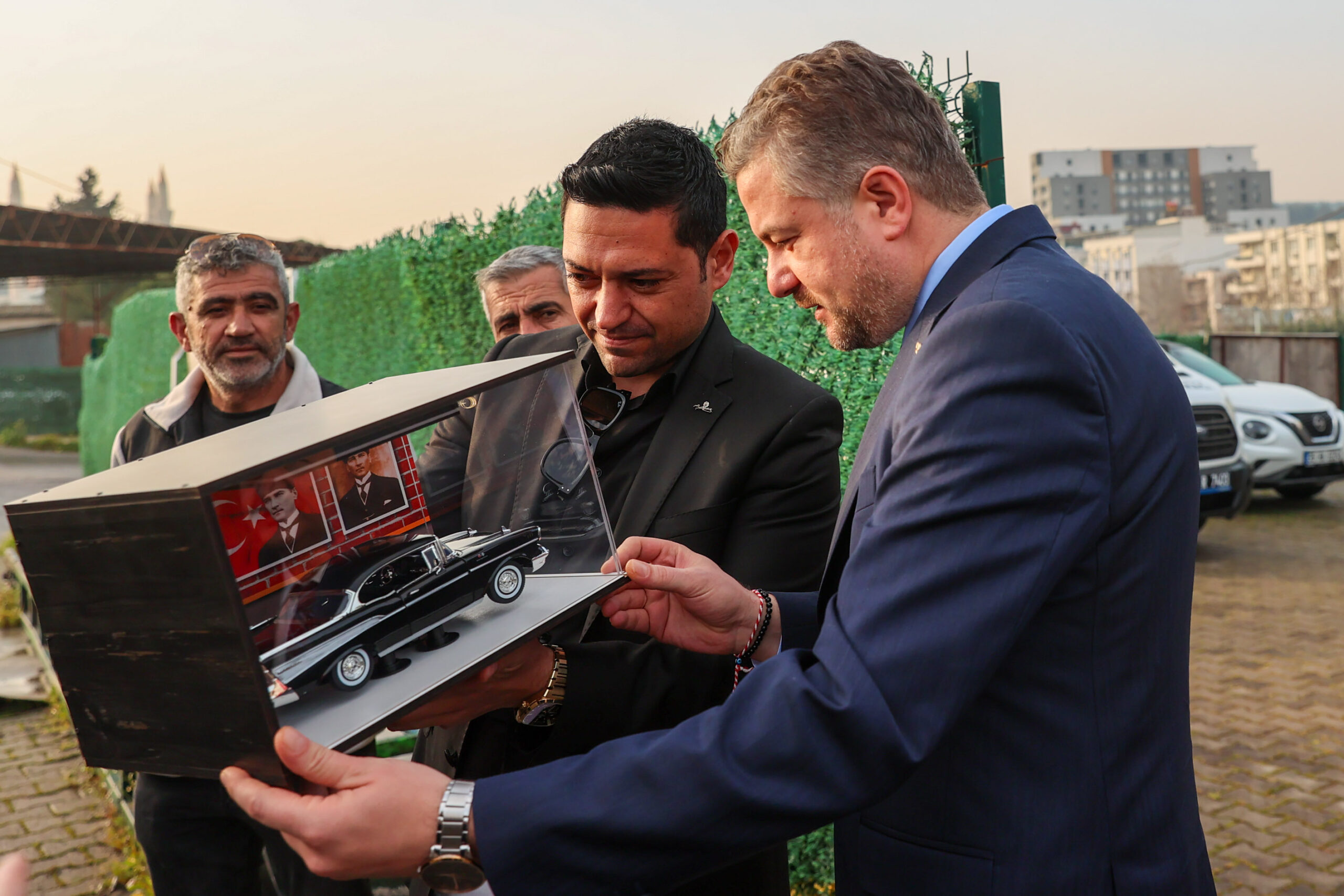 Başkan Duman'dan bayram öncesi personele müjde: "Dün imzaları attık, bayram sonrası hesaplarda"