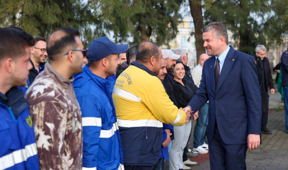 Buca Belediyesi’nde bayram mesaisi "müjde" ile başladı! 

Buca Belediye Başkanı