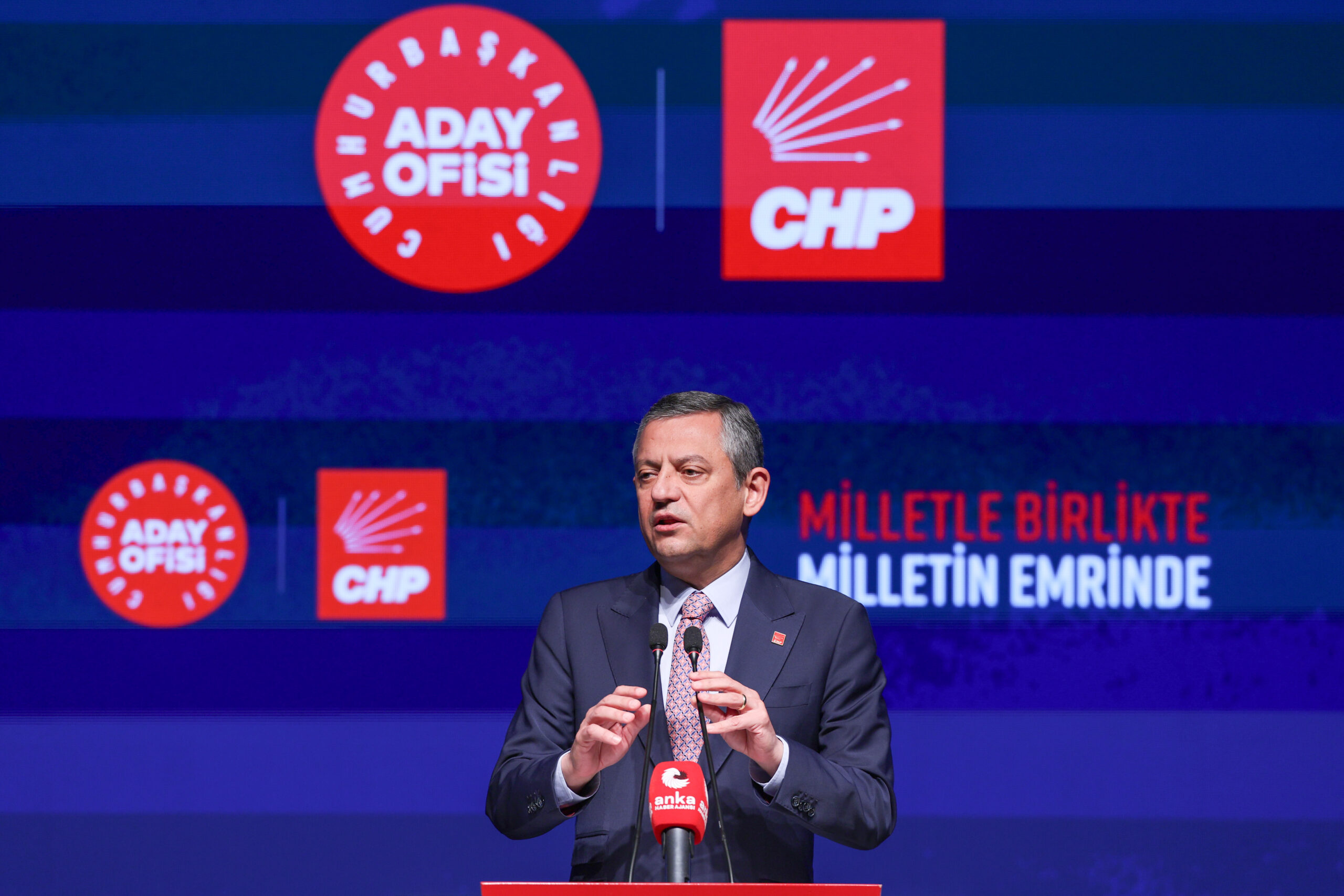 CHP iktidar programını ilan etti: 'Türkiye'yi yeniden inşa etmeye hazırız" 3 CHP iktidar programını ilan etti: 'Türkiye'yi yeniden inşa etmeye hazırız"