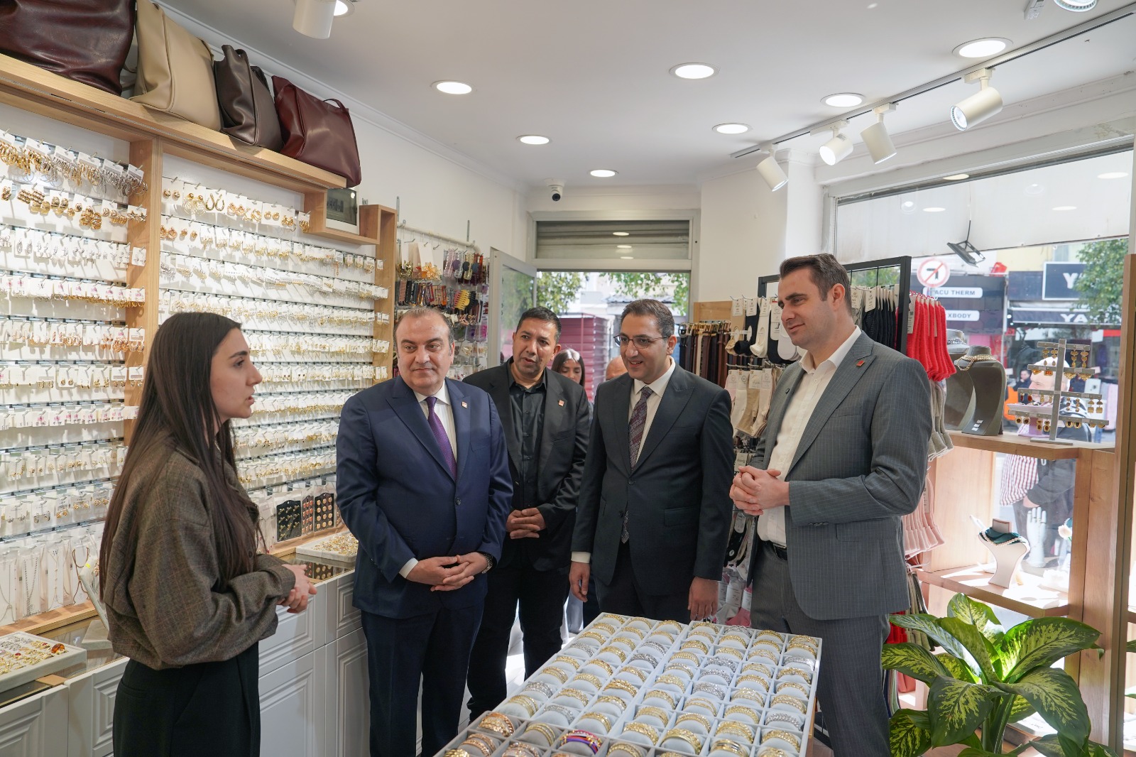 Çağatay Güç'ten Balçova çıkarması: 'Liyakatli kadrolarla iktidara hazırız'