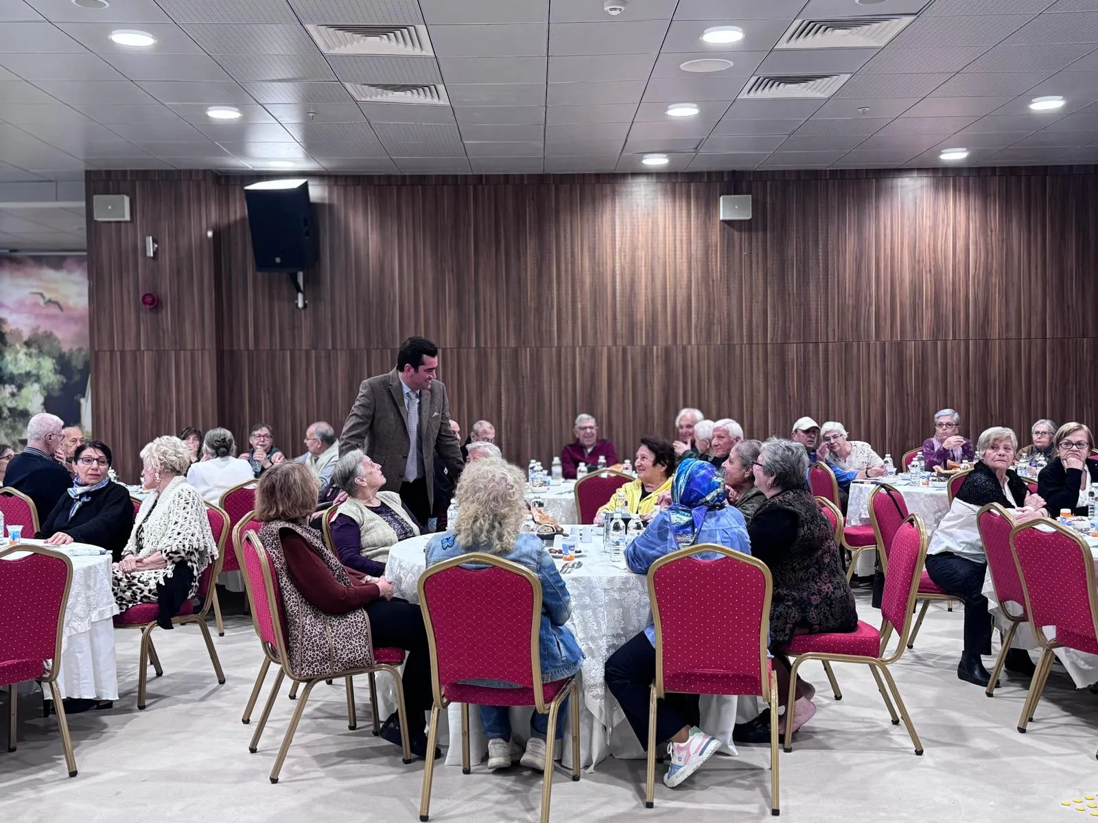 Huzurevinde iftar buluşması