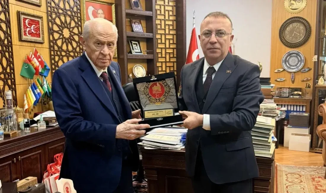 "Sızan ajan" dedi, "Dümenci" dedi ve istifa etti... Yönter ile