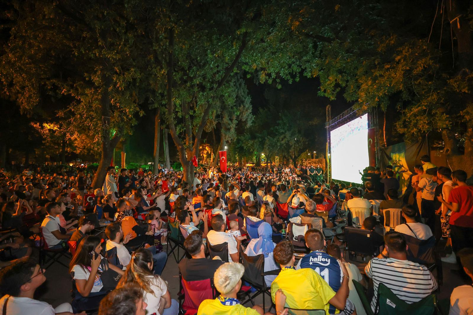 Buca'da final heyecanı: Milli maç Hasanağa’da dev ekranla izlenecek