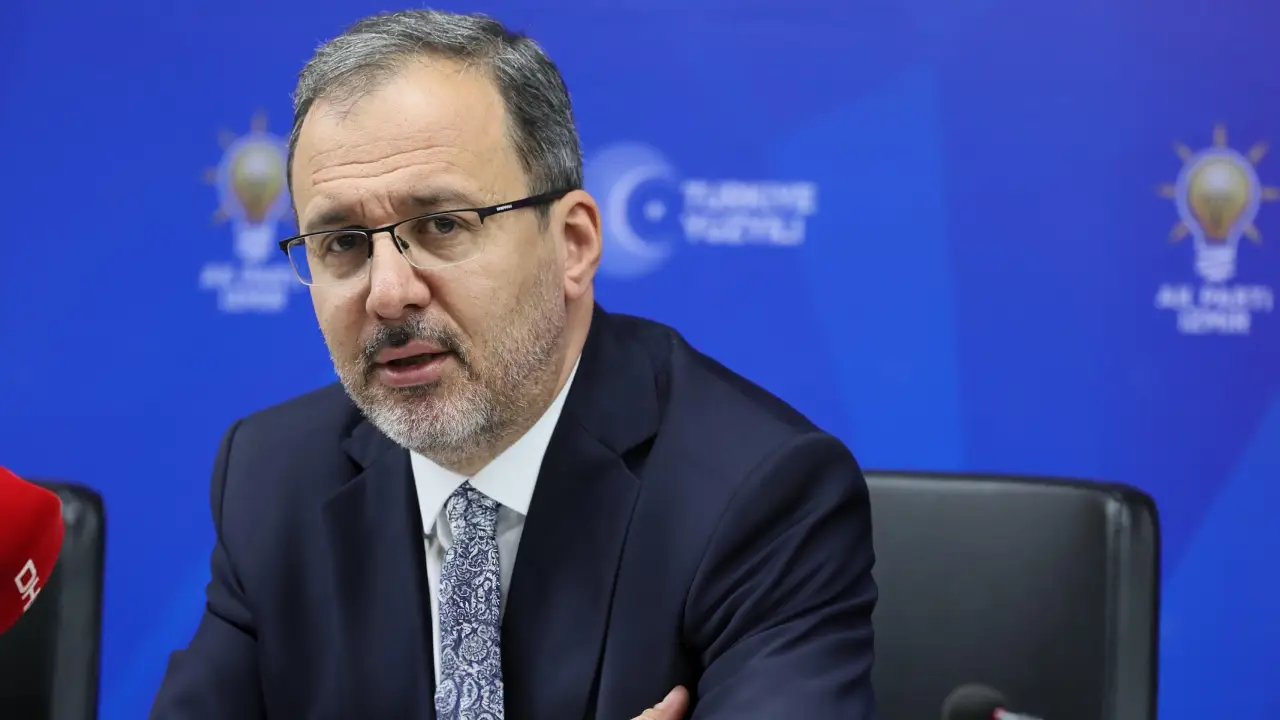 Karşıyaka Stadı için protokol imzalandı! “Artık kazma vurulabilir” 1 Karşıyaka Stadı için protokol imzalandı! “Artık kazma vurulabilir”