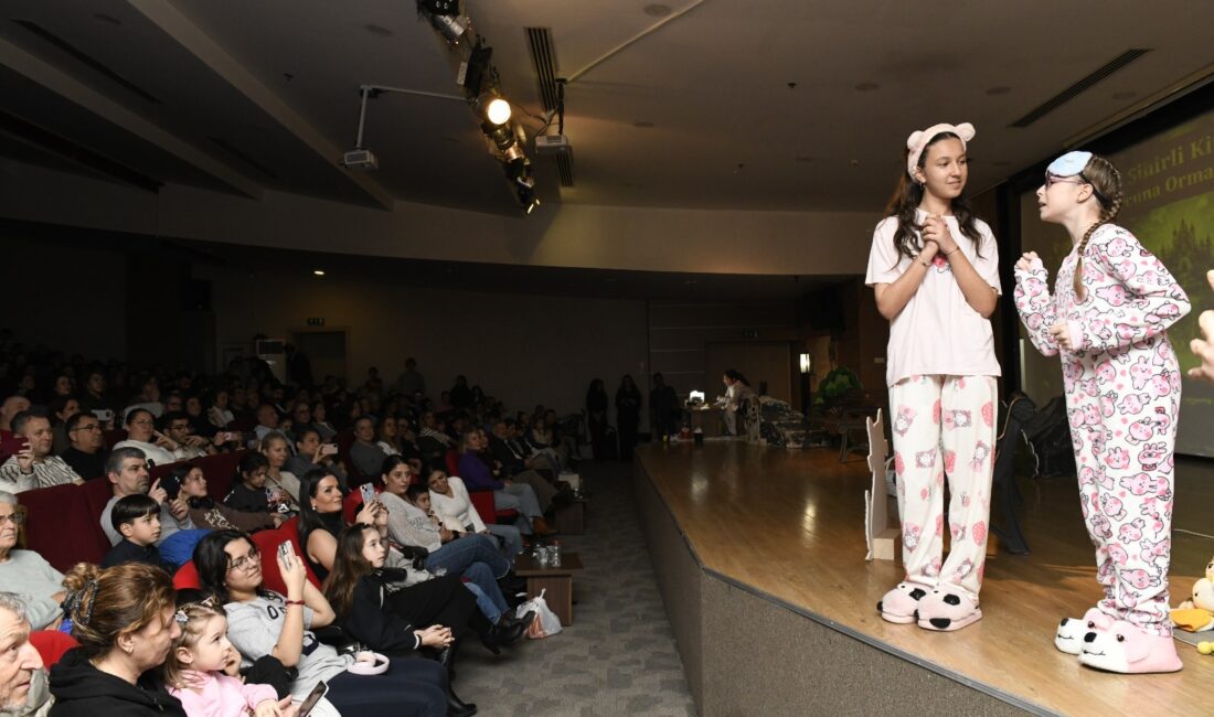 Çiğli’de 27 Mart Dünya Tiyatrolar Günü kutlamaları, üç gün süren