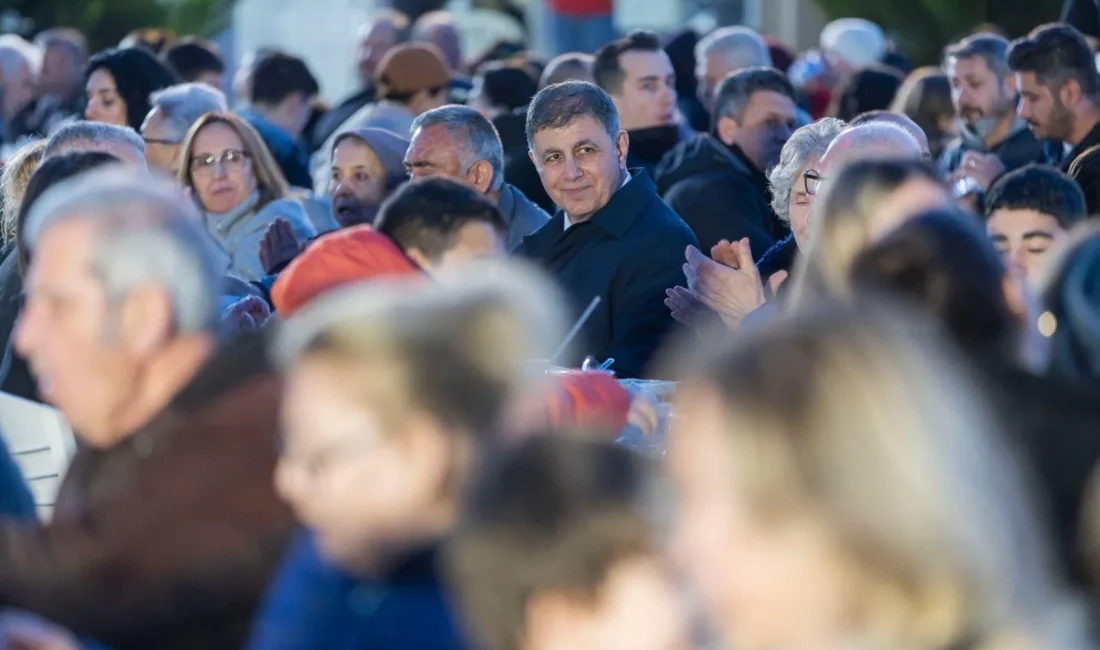 İzmir Büyükşehir Belediye Başkanı Dr. Cemil Tugay, Güzelbahçe'de düzenlenen iftarda