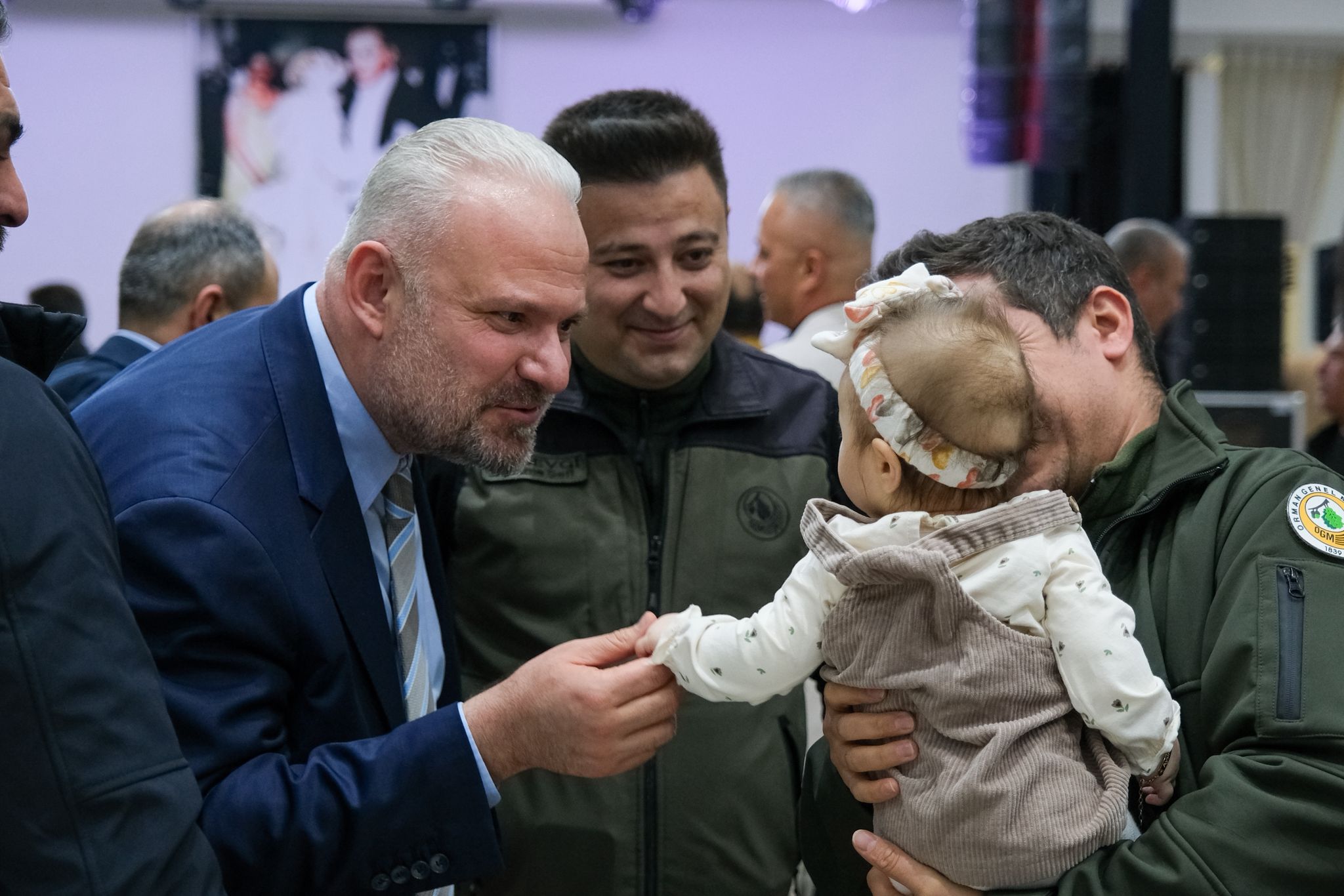 Menemen'de iftarda 'gönül sofrası': 'Yetimler ve engelsiz yürekler emanetimizdir' 3 Menemen'de iftarda 'gönül sofrası': 'Yetimler ve engelsiz yürekler emanetimizdir'