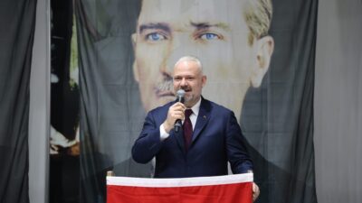 Menemen Belediye Başkanı Aydın Pehlivan, MHP Menemen İlçe Başkanlığı tarafından