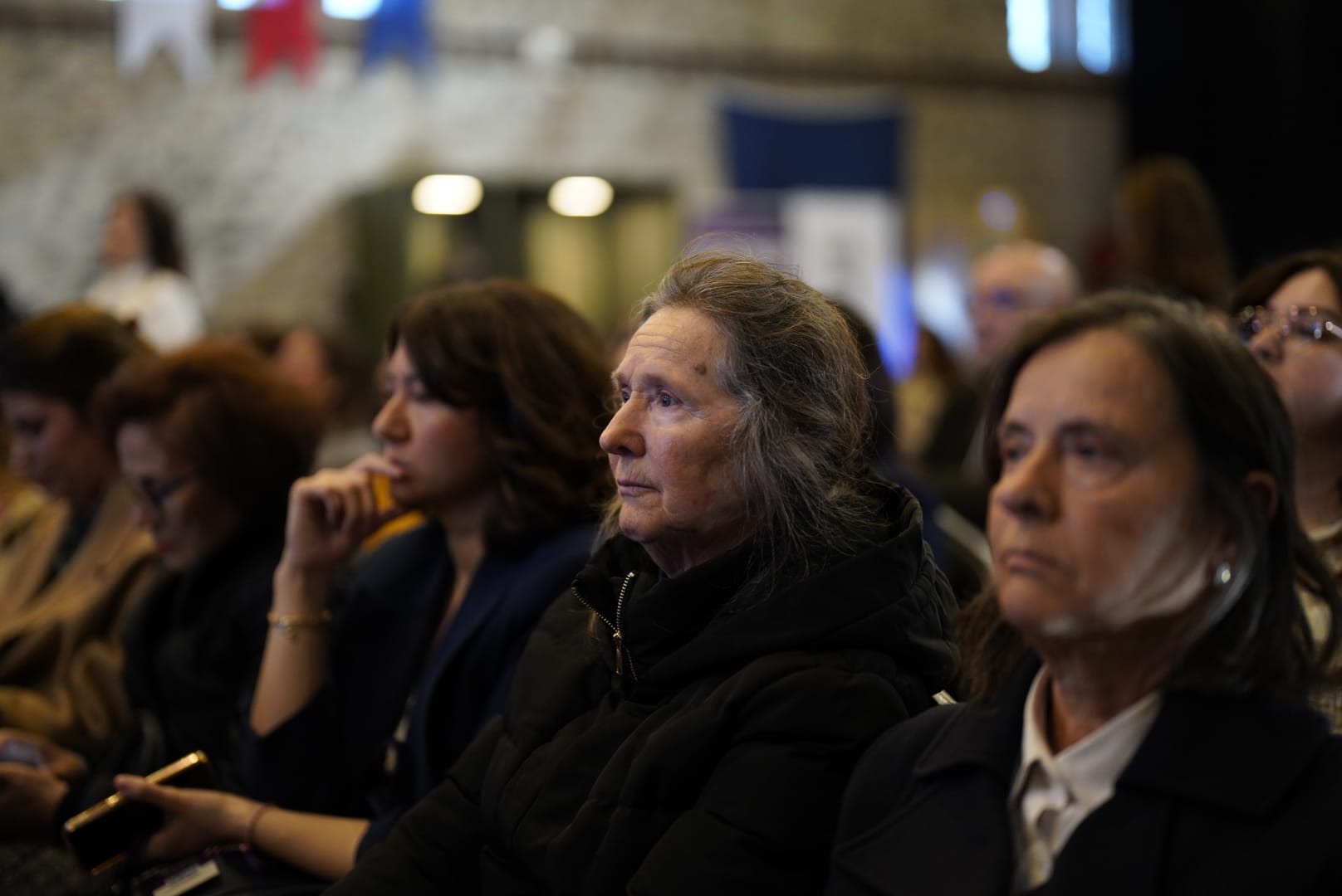 “Bir toplum kadınlarının hayalleriyle şekillenir”: İzmir’in güçlü kadınları "Cesaret" için birleşti! 13 “Bir toplum kadınlarının hayalleriyle şekillenir”: İzmir’in güçlü kadınları "Cesaret" için birleşti!