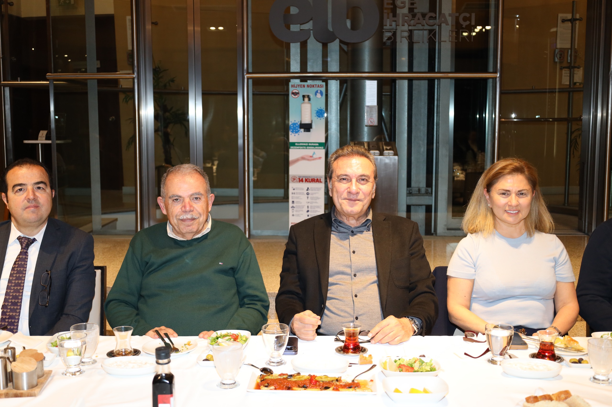 Egeli Mobilyacılardan küresel hamle: ABD ve Londra pazarı için geri sayım!