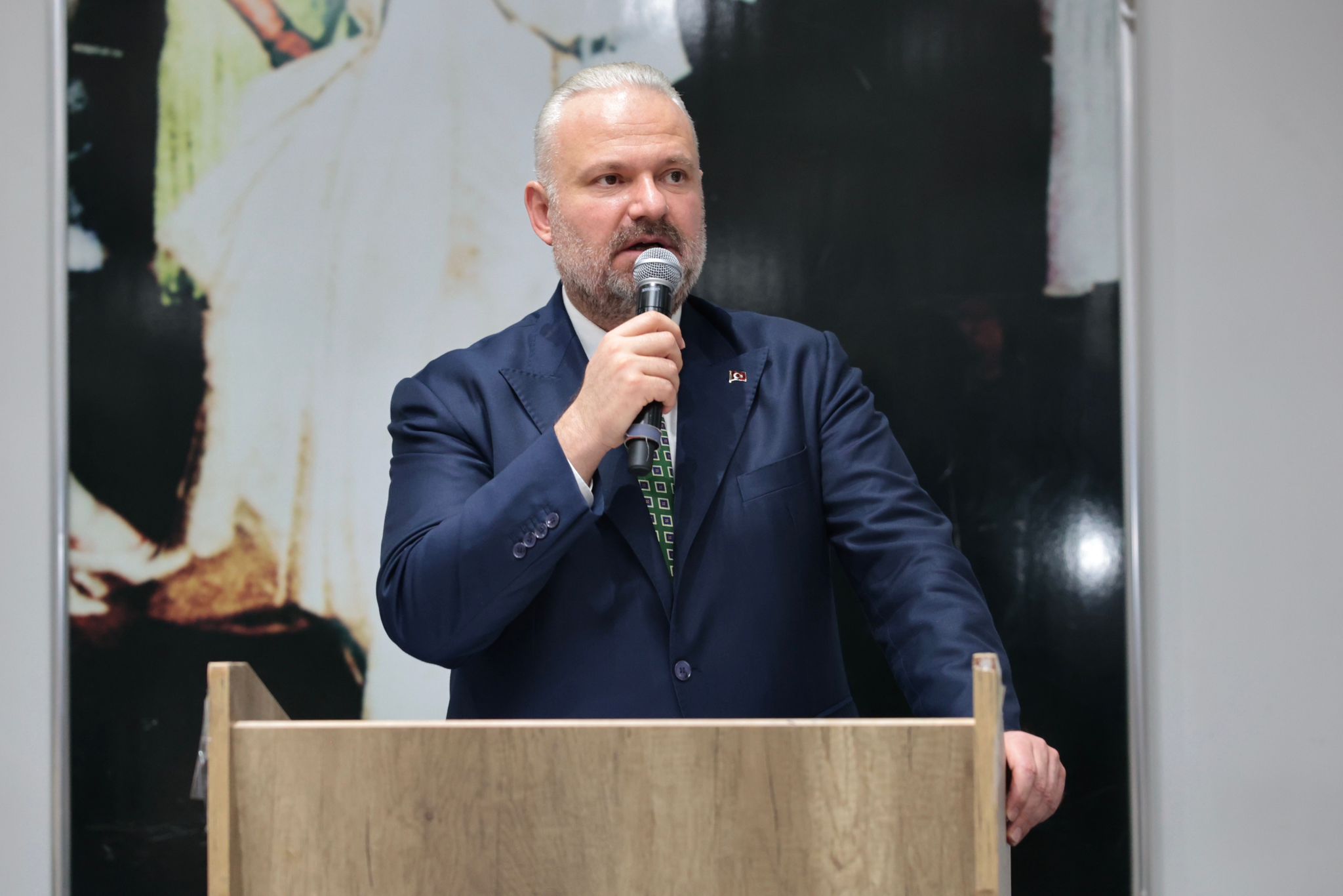 Menemen Belediye Başkanı Aydın Pehlivan, Ramazan ayının manevi ikliminde geleceğimizi