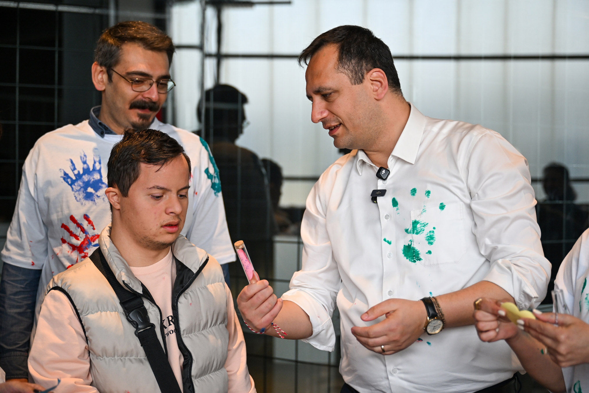 Bornova'da tarih ve sevgi buluştu: 8 bin 500 yıllık Yeşilova Höyüğü'ne anlamlı iz 6 Bornova'da tarih ve sevgi buluştu: 8 bin 500 yıllık Yeşilova Höyüğü'ne anlamlı iz