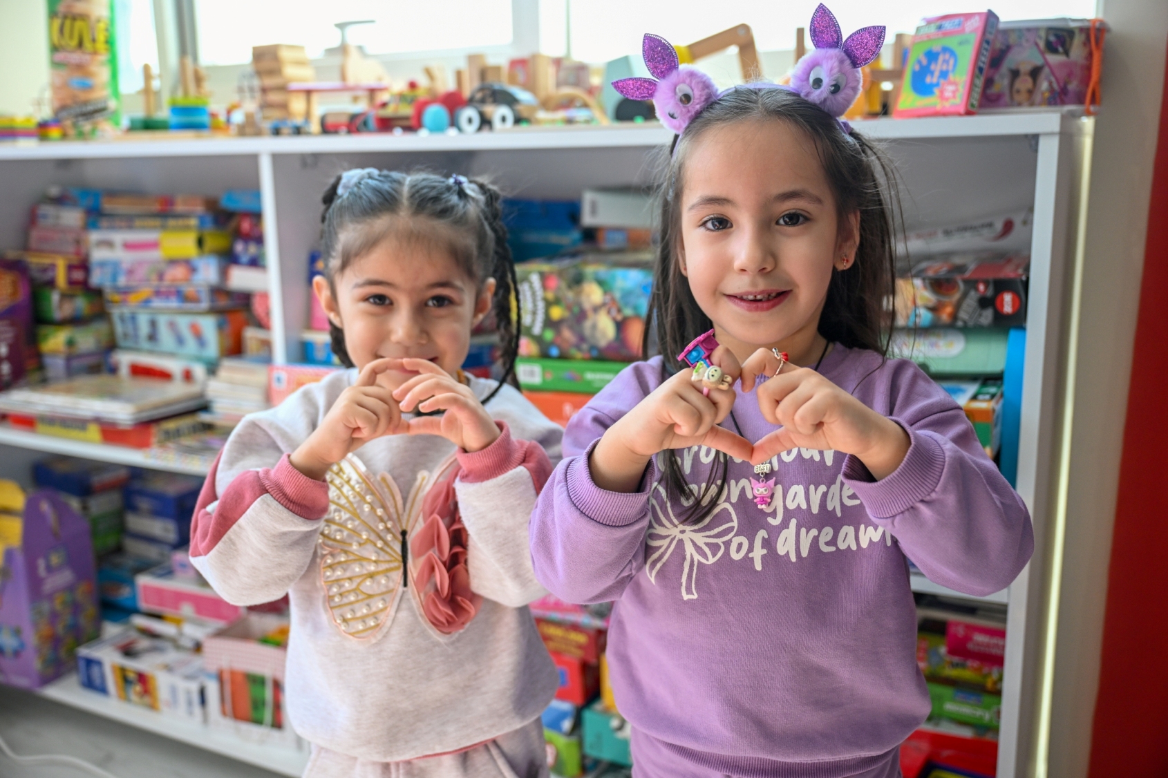 Bir çocuğun gülüşü için: “Ben oynadım, sıra sende!" 4 Bir çocuğun gülüşü için: “Ben oynadım, sıra sende!"