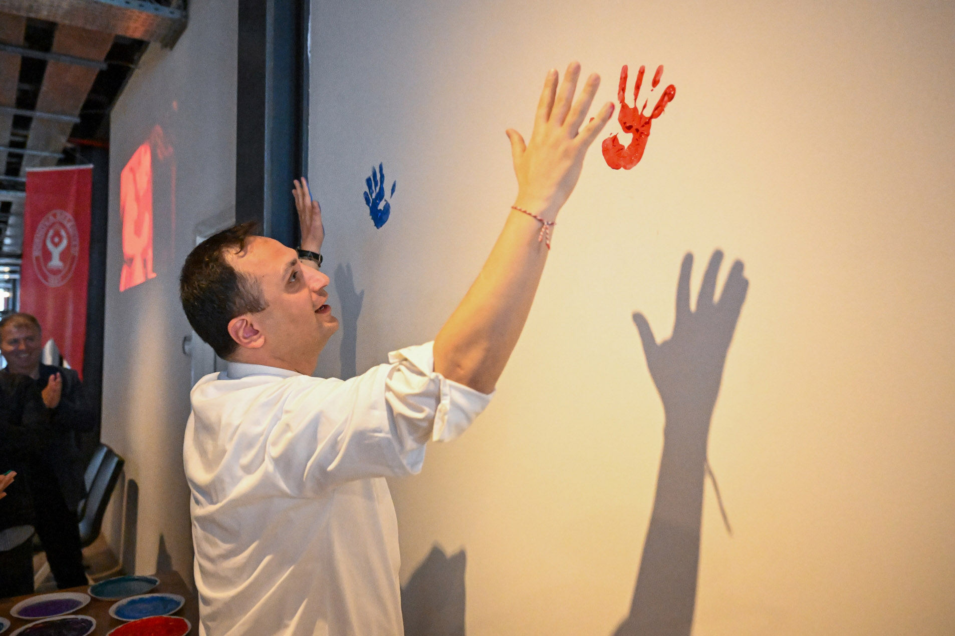 Bornova'da tarih ve sevgi buluştu: 8 bin 500 yıllık Yeşilova Höyüğü'ne anlamlı iz 4 Bornova'da tarih ve sevgi buluştu: 8 bin 500 yıllık Yeşilova Höyüğü'ne anlamlı iz