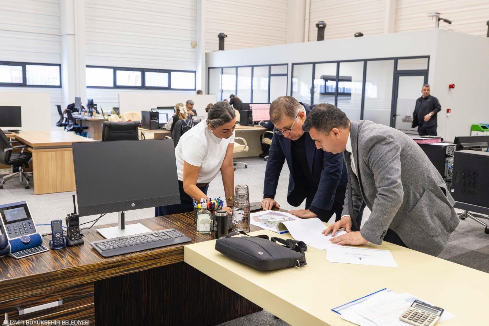 İzmir'de büyükşehirden 'ekonomik krize' karşın 2 yılda 42,5 milyar liralık yatırım 4 İzmir'de büyükşehirden 'ekonomik krize' karşın 2 yılda 42,5 milyar liralık yatırım