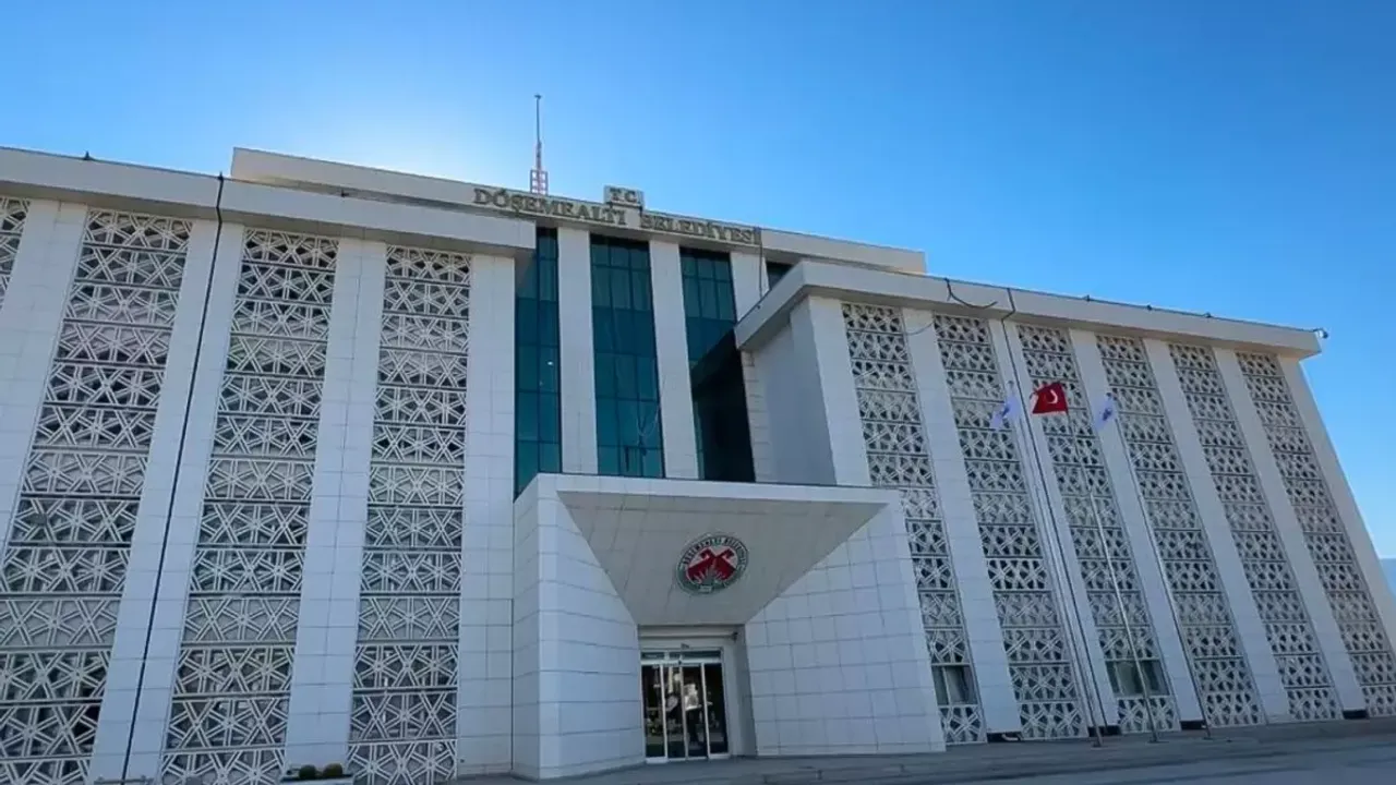 Antalya Cumhuriyet Başsavcılığı tarafından yürütülen bir yolsuzluk ve usulsüzlük soruşturması