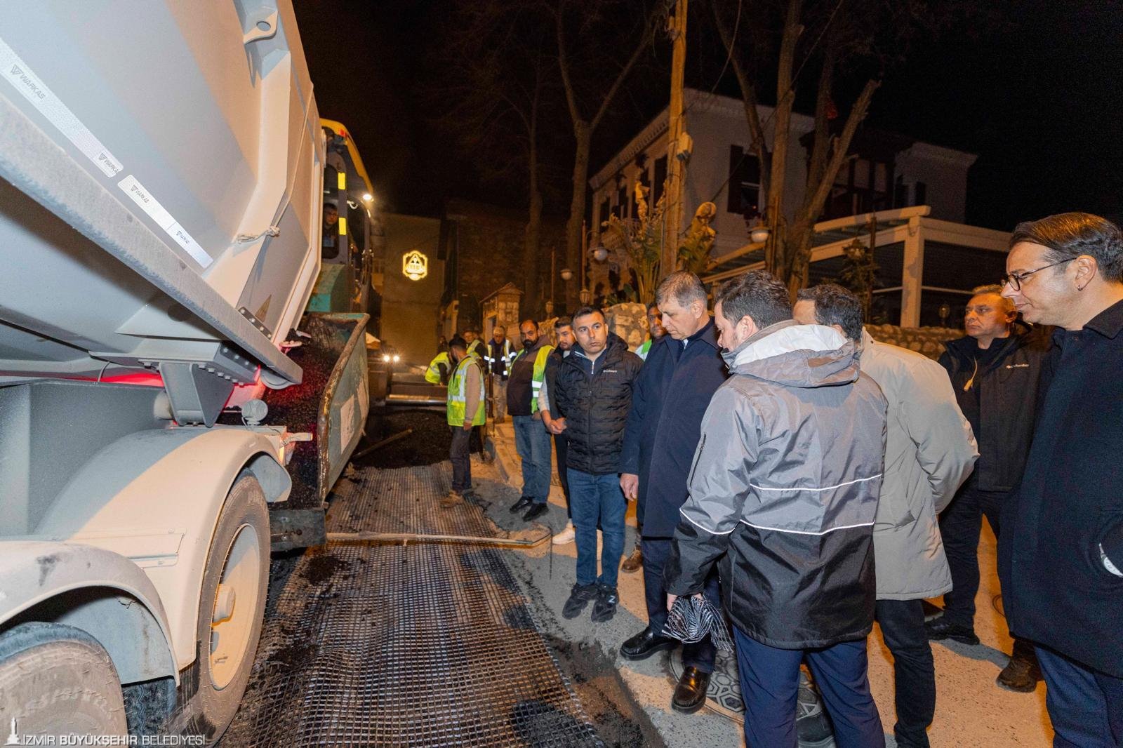 İzmir'de büyükşehirden 'ekonomik krize' karşın 2 yılda 42,5 milyar liralık yatırım 11 İzmir'de büyükşehirden 'ekonomik krize' karşın 2 yılda 42,5 milyar liralık yatırım