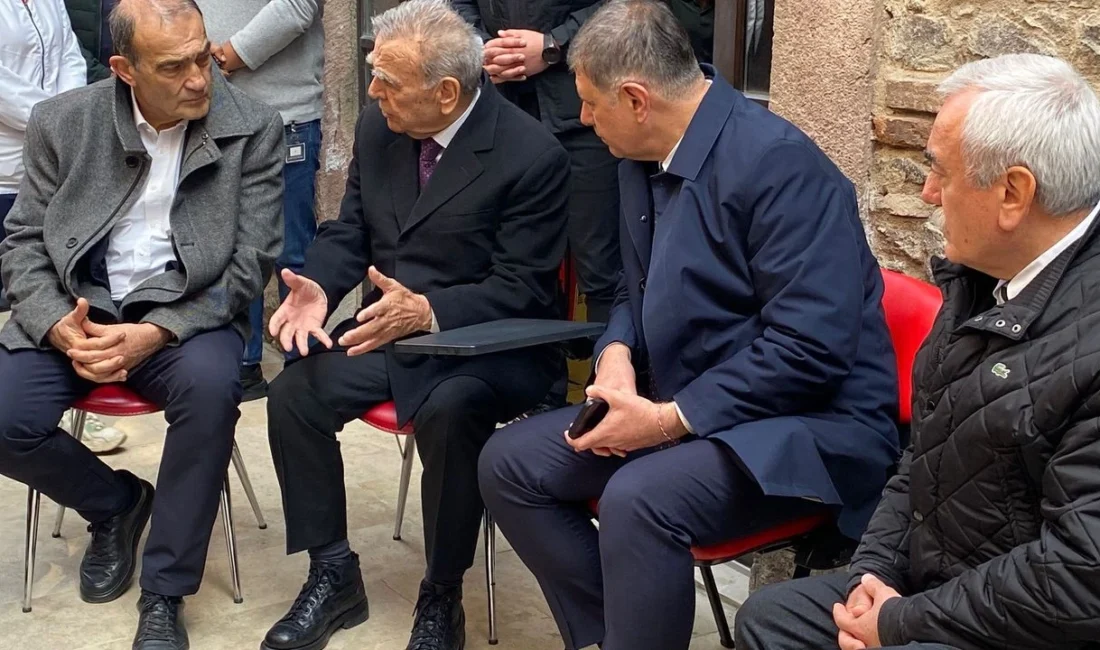 Halkapınar’daki Meslek Fabrikası direnişine "Efsane Başkan"dan tam destek geldi! 

İzmir