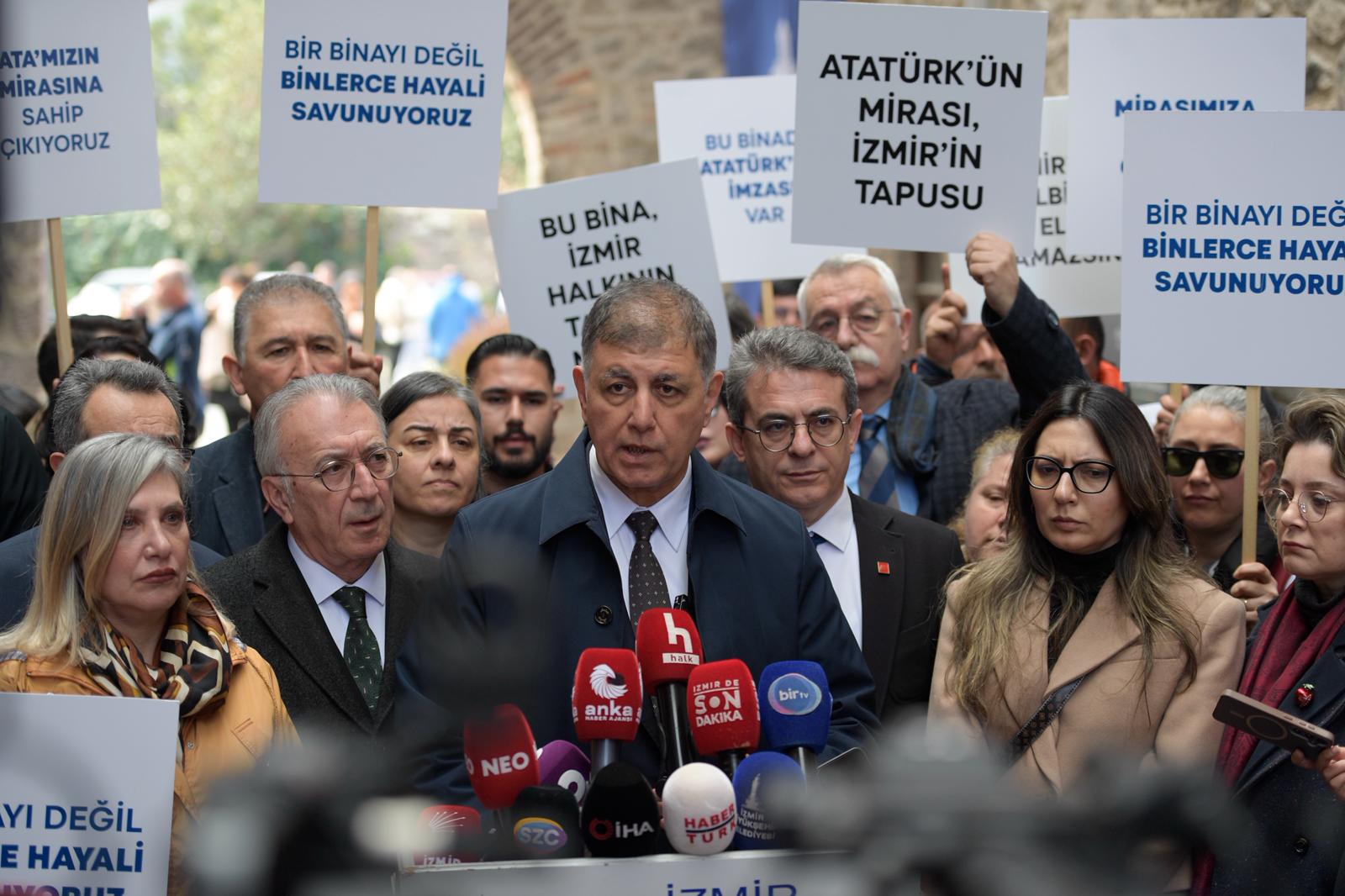 Tugay'dan tahliye nöbetinde kararlılık mesajı: 'Kimse buraya çökemez; izin vermeyiz'