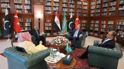 Dışişleri Bakanı Hakan Fidan, Orta Doğu'da tırmanan gerilimi ele almak