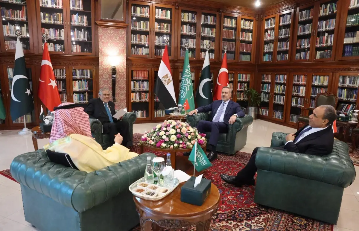 Dışişleri Bakanı Hakan Fidan, Orta Doğu'da tırmanan gerilimi ele almak