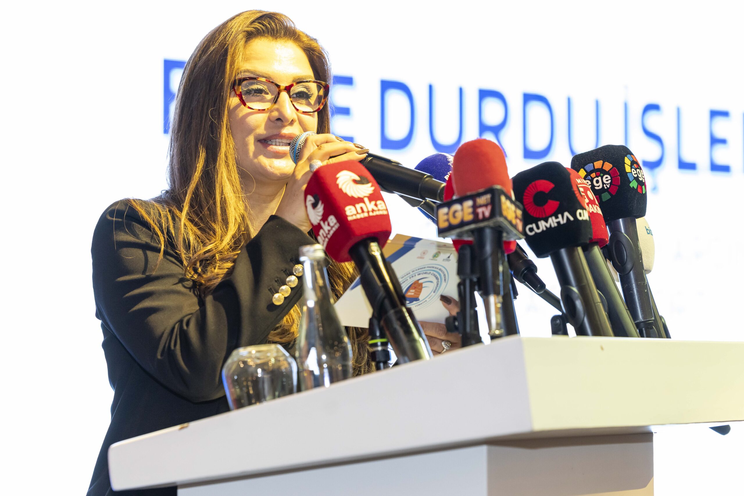 Foça dünyayı ağırlayacak: 20 ülkeden 400 sporcu yelken açacak