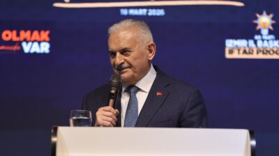 AK Parti İzmir İl Başkanlığı tarafından düzenlenen ‘Vefa İftarı ve