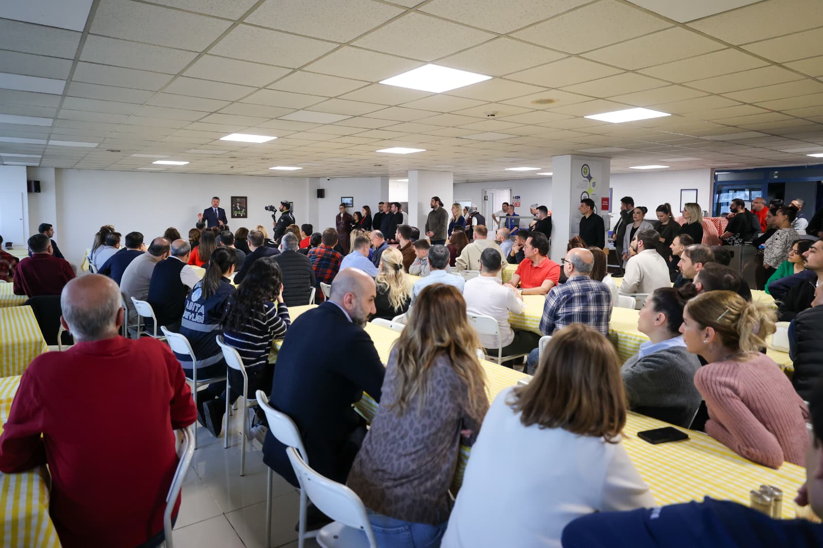 Başkan Duman'dan bayram öncesi personele müjde: "Dün imzaları attık, bayram sonrası hesaplarda"