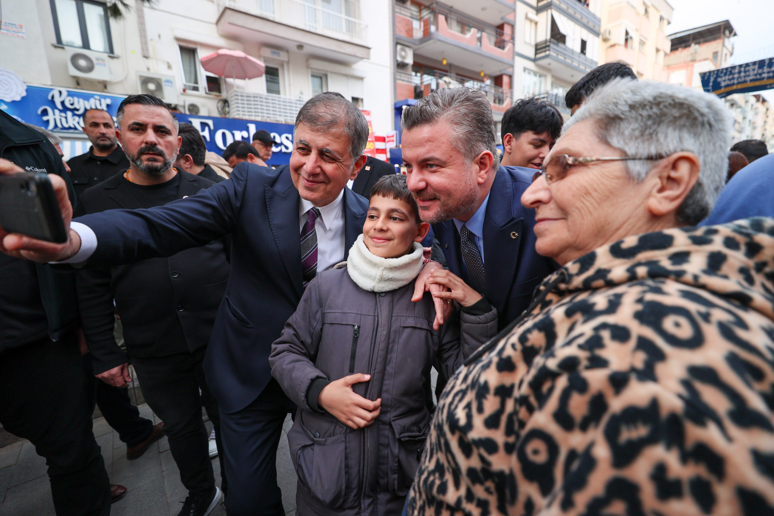 Buca'da dev iftar: Başkan Duman'dan asfalt müjdesi