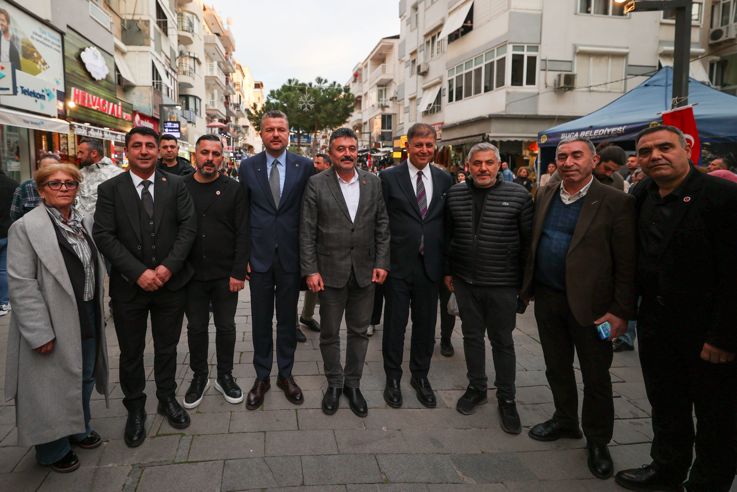 Buca'da dev iftar: Başkan Duman'dan asfalt müjdesi