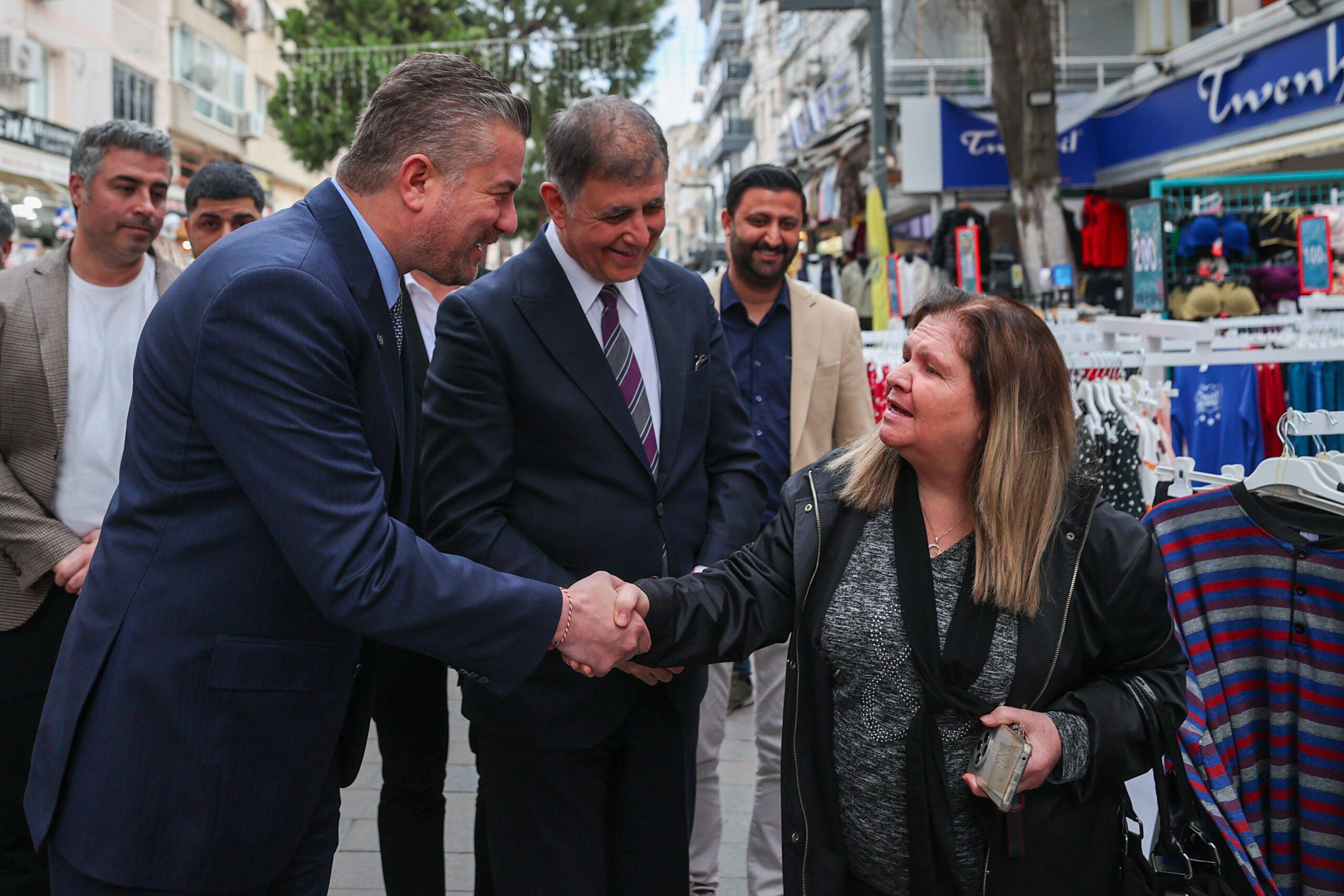 Buca'da dev iftar: Başkan Duman'dan asfalt müjdesi