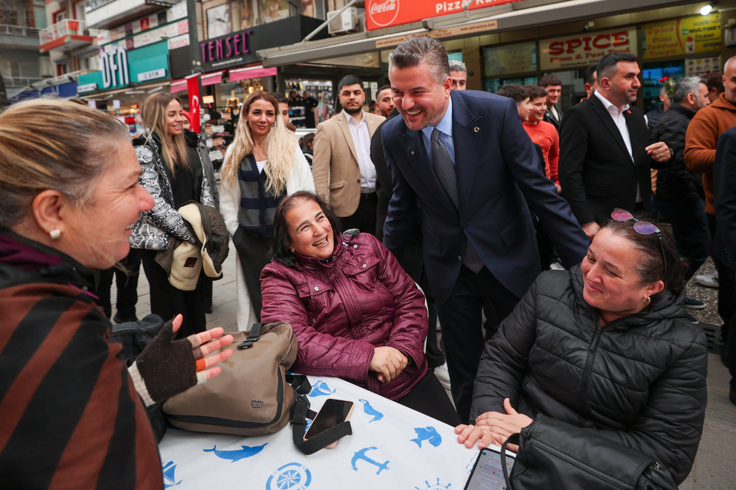 Buca'da dev iftar: Başkan Duman'dan asfalt müjdesi