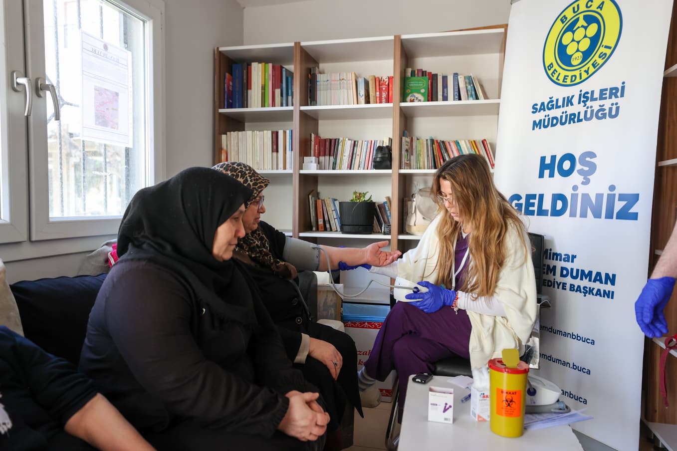 Buca’da "Köşe Bucak" şifa dağıtılıyor: Ücretsiz sağlık taraması mahallenizde!
