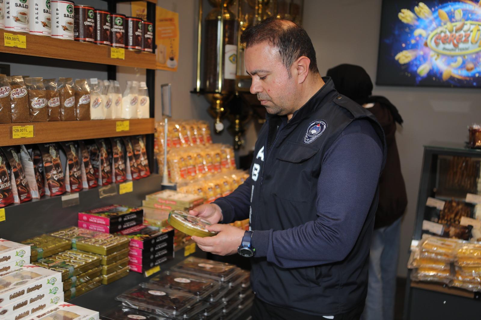 Bayraklı’da bayram şekeri ve tatlısı alacaklar dikkat! 

Bayraklı Belediye Başkanı