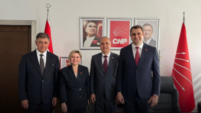 İzmir Büyükşehir Belediye Başkanı Cemil Tugay ve İl Başkanı Çağatay