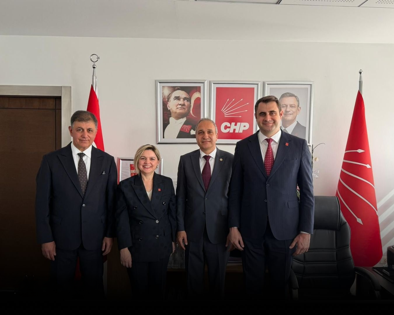 İzmir Zirvesi Ankara'ya taşındı: Tugay ve Güç’ten Genel Merkez’e çıkartma!