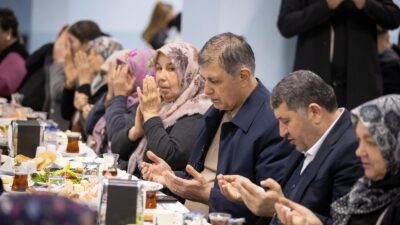 İzmir Büyükşehir Belediye Başkanı Dr. Cemil Tugay, Ramazan mesaisini Küçük