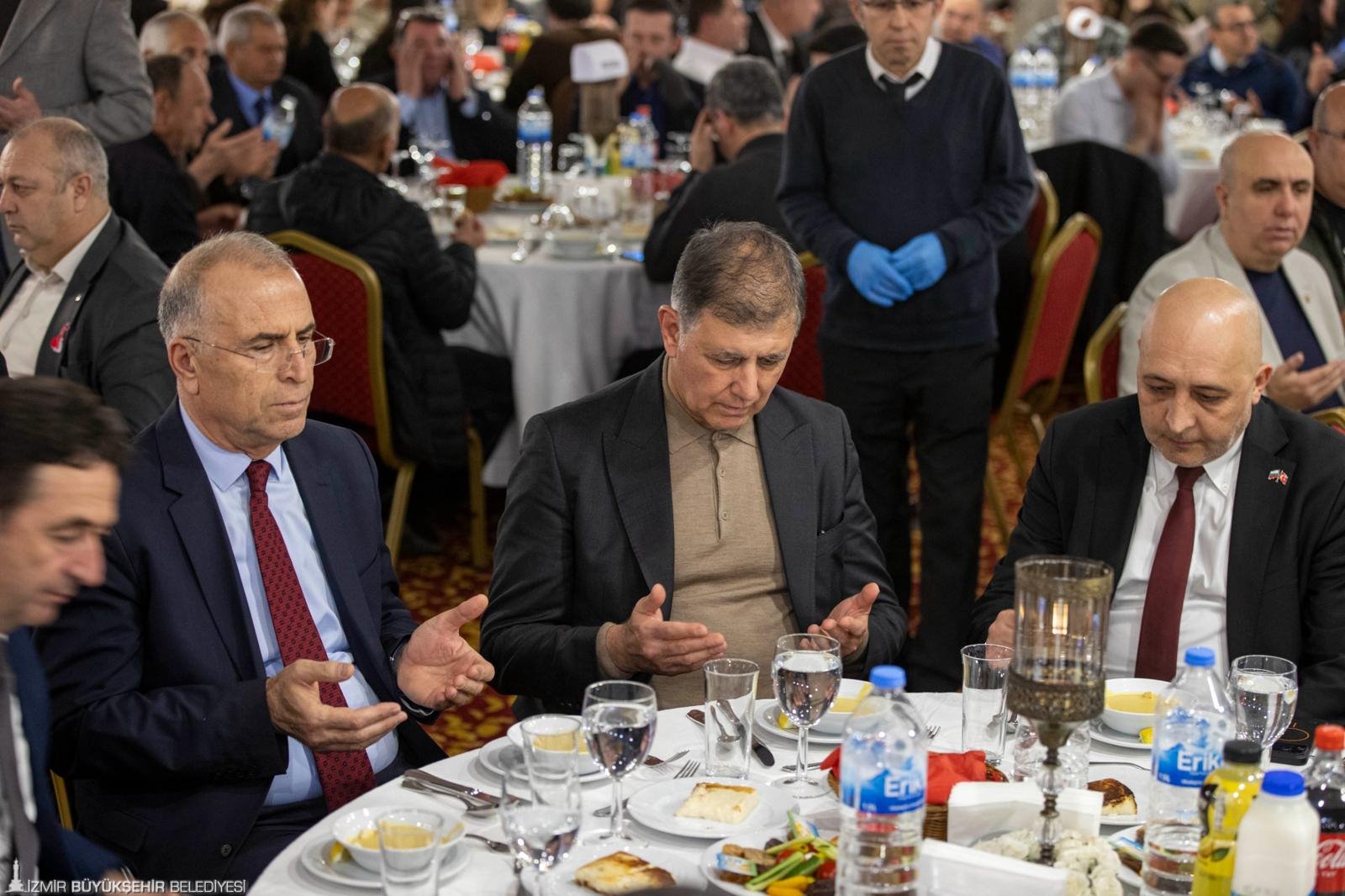 Başkan Tugay Balkan soydaşlarla iftarda: 'Kaderimiz de geleceğimiz de ortak'