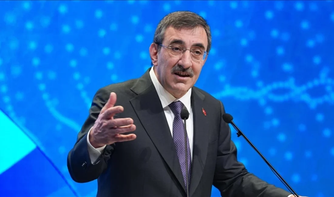 Cumhurbaşkanı Yardımcısı Cevdet Yılmaz, bugün İzmir’de ekonomi, sosyal hizmetler ve