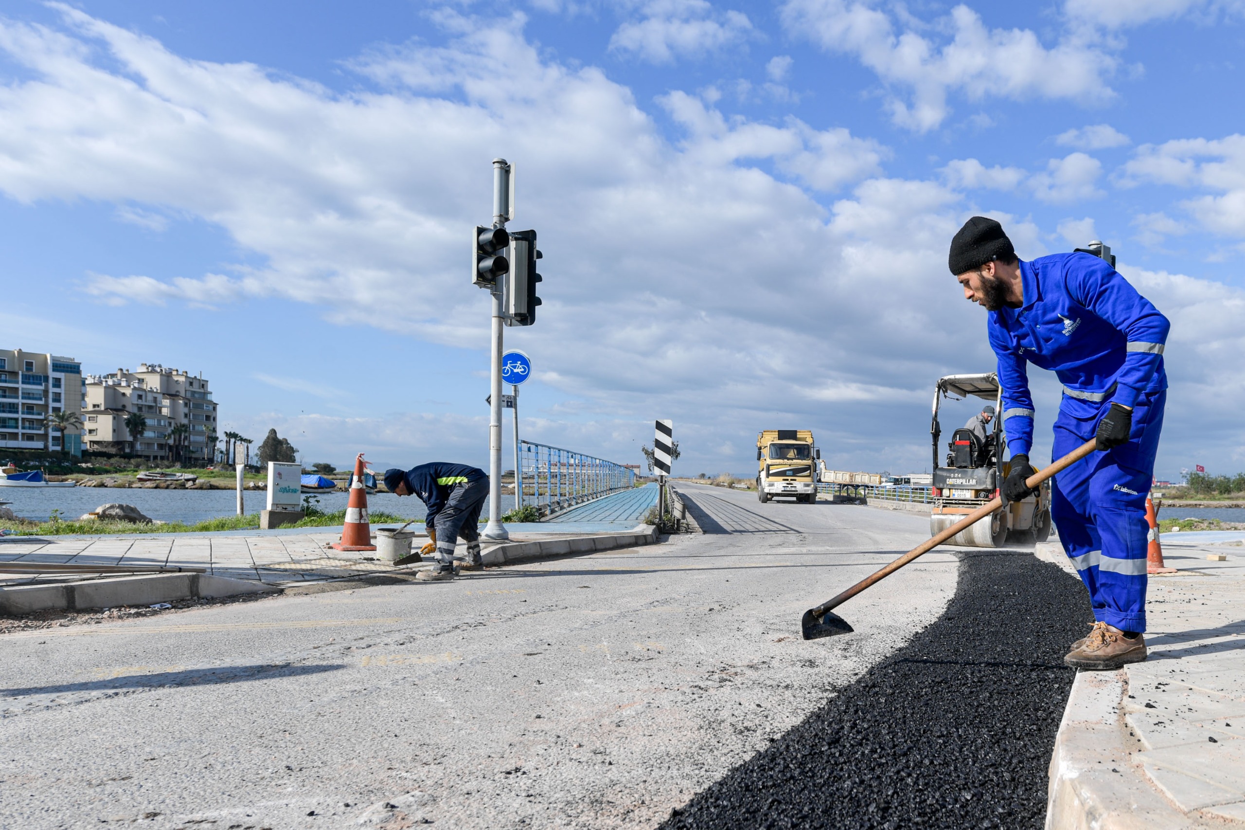 İzmir trafiğine 'şerit' ayarı: Çiğli Ve Gaziemir’de araç kuyrukları tarihe karışacak