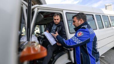 Bayram yolculukları öncesi İzmir zabıtası terminalde ve yollarda kuş uçurtmuyor!