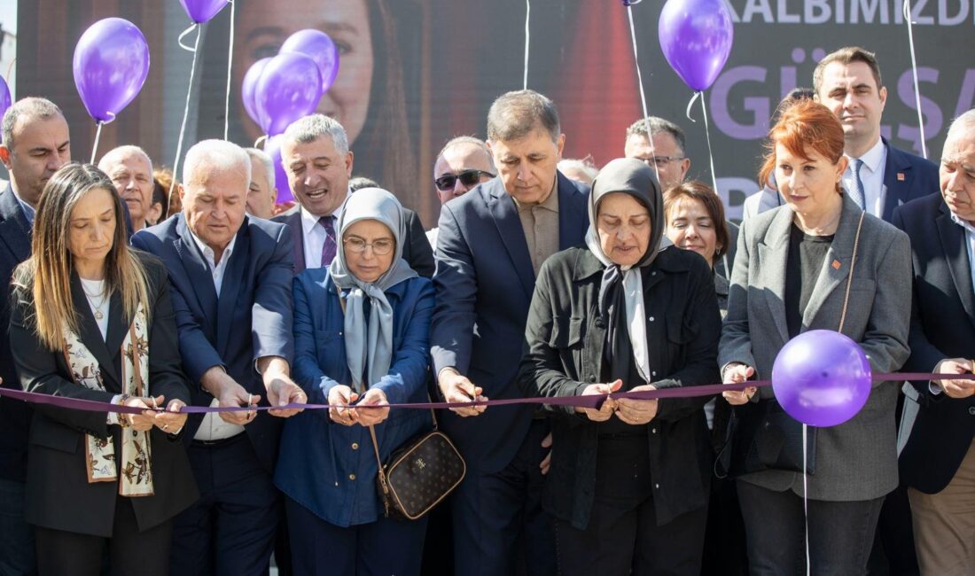 İzmir Büyükşehir Belediye Başkanı Dr. Cemil Tugay, 8 Mart Dünya
