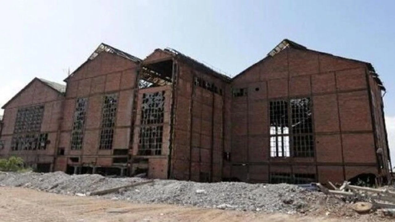 İzmir'in kalbine 20 katlı yeni silüet mi? Elektrik Fabrikası'nın kaderi belli oldu!