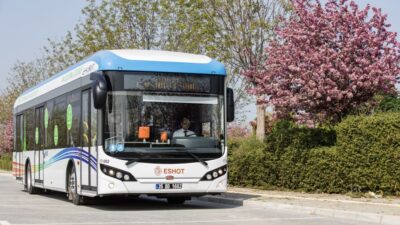 İzmir Büyükşehir Belediye Başkanı Dr. Cemil Tugay, AK Parti grubunun