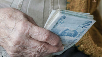 Aynı prim günü ve kazanca sahip olmasına rağmen, sadece emeklilik