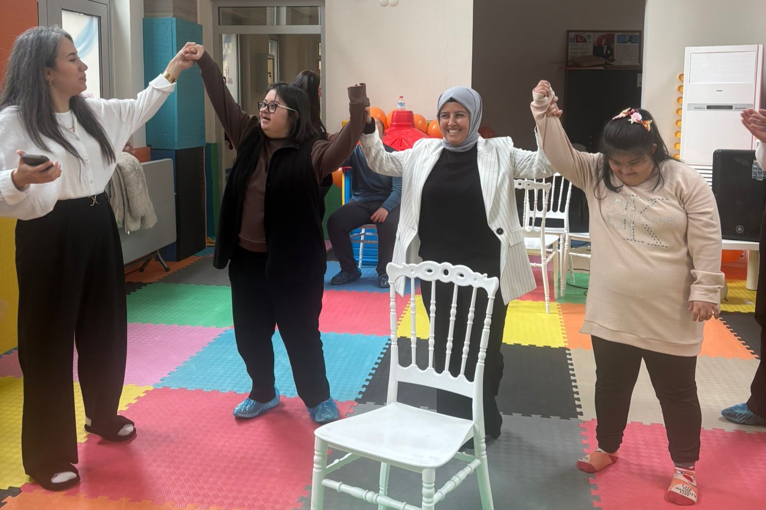 Menderes’te artı 1 farkındalık etkinliği