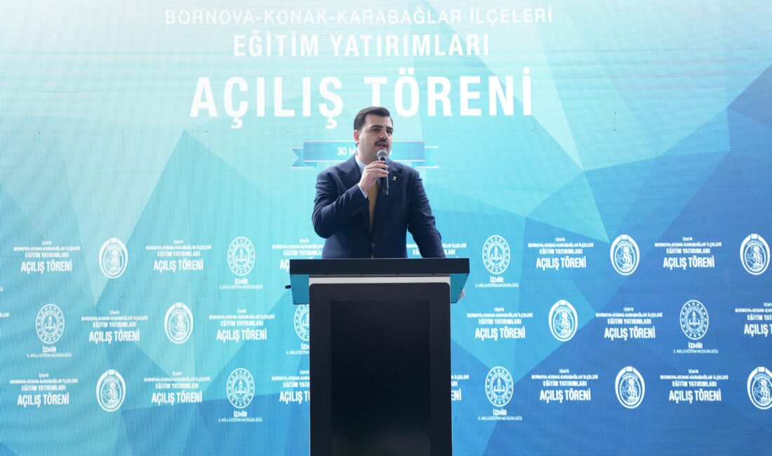 AK Parti Genel Sekreteri ve İzmir Milletvekili Eyyüp Kadir İnan,